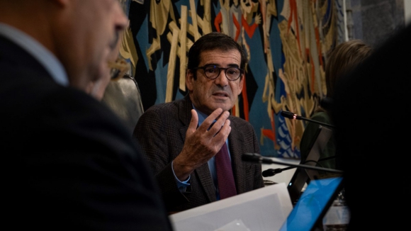 C&acirc;mara do Porto n&atilde;o dar&aacute; &ldquo;qualquer tost&atilde;o que seja&rdquo; &agrave; Diocese do Porto, garante Moreira