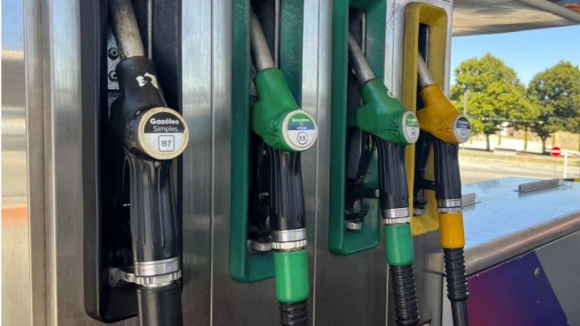 V&aacute;rios postos de combust&iacute;vel condicionados em Portugal