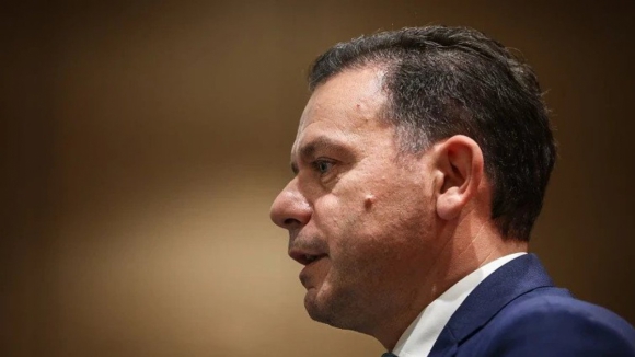 Primeiro-ministro espera reposi&ccedil;&atilde;o total &ldquo;nas pr&oacute;ximas horas&rdquo;