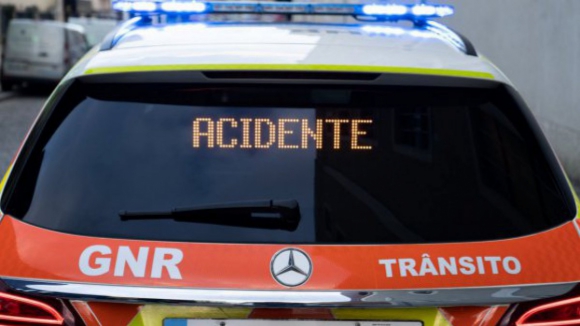 A44 cortada no sentido sul/norte em Gaia devido a colis&atilde;o rodovi&aacute;ria