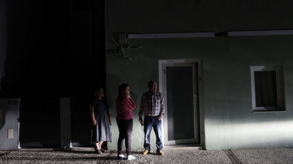 Governo determina auditorias ao 'apag&atilde;o' nas telecomunica&ccedil;&otilde;es, avia&ccedil;&atilde;o e transportes