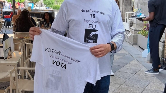 Movimento c&iacute;vico de Braga proibido de usar t-shirts contra a absten&ccedil;&atilde;o