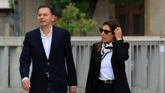 Montenegro diz-se &ldquo;confiante&rdquo; e ainda n&atilde;o escreveu discurso