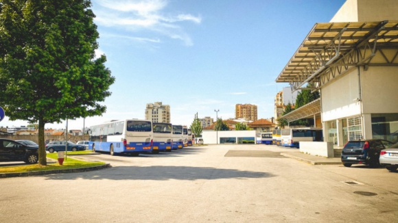 S. Jo&atilde;o da Madeira contrata transportes urbanos por 1,65 milh&otilde;es e anuncia ve&iacute;culos el&eacute;tricos