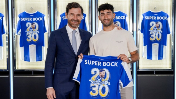 Andr&eacute; Villas-Boas:&nbsp;&ldquo;O Varela &eacute; um dos pilares e dos capit&atilde;es&rdquo;