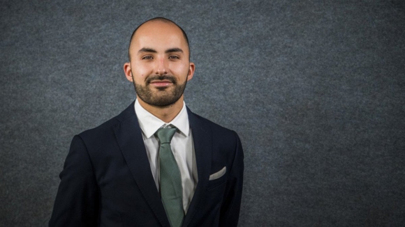 Autarca do PSD processado por Filipe Ara&uacute;jo pergunta se far&aacute; o mesmo a Rui Moreira