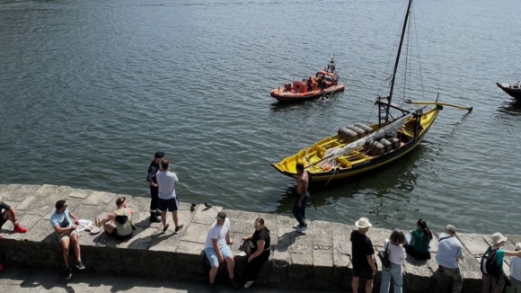 Alargadas at&eacute; &agrave; foz buscas para encontrar jovem desaparecido sexta-feira no rio Douro