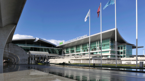Opera&ccedil;&atilde;o no Aeroporto do Porto j&aacute; decorre "sem restri&ccedil;&otilde;es"