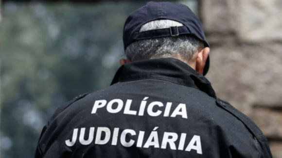 PJ deteve suspeito de atear fogo &agrave; casa da ex-namorada em Vila Nova de Famalic&atilde;o