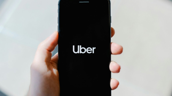 Uber lan&ccedil;a esta ter&ccedil;a-feira possibilidade de grava&ccedil;&atilde;o &aacute;udio nas viagens para refor&ccedil;ar seguran&ccedil;a
