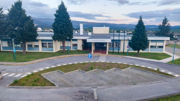 Obra de 2,8 milh&otilde;es de euros no Centro de Sa&uacute;de de Valen&ccedil;a conclu&iacute;da em 2026