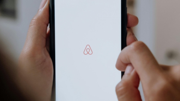 Airbnb disponibiliza portal digital para C&acirc;mara do Porto monitorizar an&uacute;ncios em tempo real