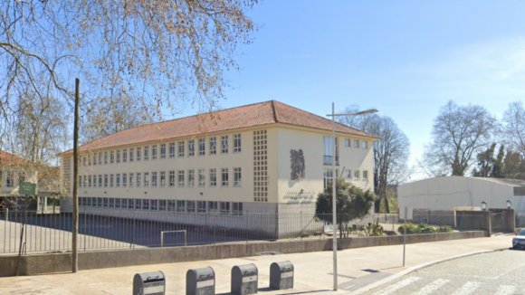 C&acirc;mara do Porto vota ceder terrenos da Escola Ramalho Ortig&atilde;o ao FC Porto por 70 anos