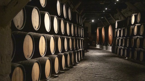 Douro reduz produ&ccedil;&atilde;o de vinho do Porto para as 75 mil pipas