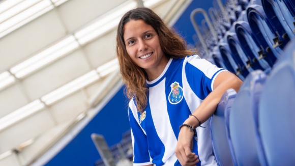 Angeline da Costa: "N&atilde;o d&aacute; para recusar uma proposta do FC Porto"