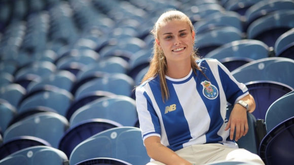 Lara Perruca:&nbsp;&ldquo;&Eacute; sempre um orgulho jogar num grande Clube&rdquo;