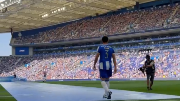 FC Porto: J&aacute; come&ccedil;ou a apresenta&ccedil;&atilde;o do plantel 2025/26
