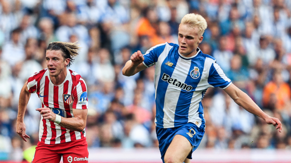 FC Porto em vantagem ao intervalo com golo de Froholdt