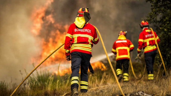 Fogo no concelho de Fafe em fase de resolu&ccedil;&atilde;o