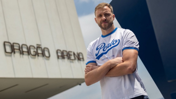 Jo&atilde;o Guerreiro: "Quero ganhar cada vez mais trof&eacute;us pelo FC Porto"