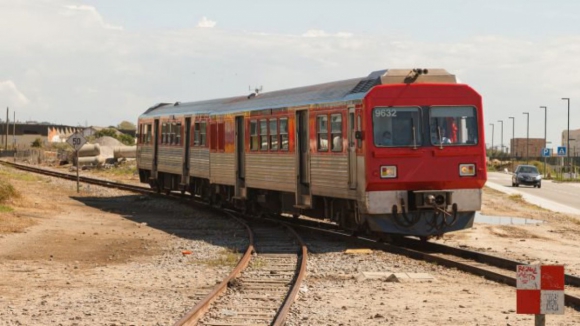 Conclu&iacute;da reabilita&ccedil;&atilde;o da Linha do Vouga entre Oliveira de Azem&eacute;is e Sernada