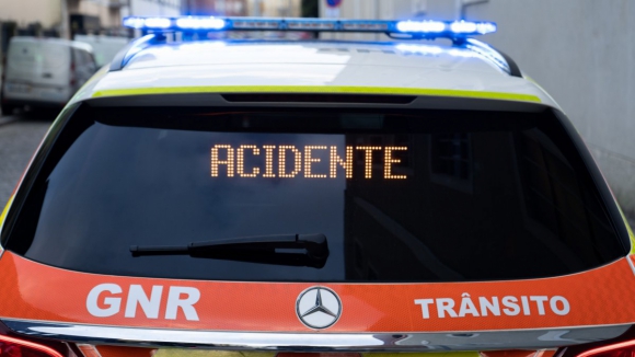 A24 cortada entre Vidago e Pedras Salgadas devido a inc&ecirc;ndio em cami&atilde;o