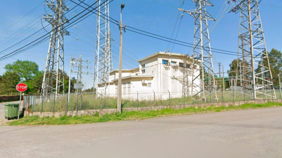 Explos&atilde;o na Subesta&ccedil;&atilde;o el&eacute;trica de Pedroso em Gaia afetou servi&ccedil;os, mas situa&ccedil;&atilde;o j&aacute; foi regularizada