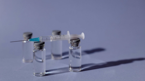 Vacina&ccedil;&atilde;o gratuita contra V&iacute;rus Sincicial Respirat&oacute;rio em crian&ccedil;as arranca em 16 de setembro