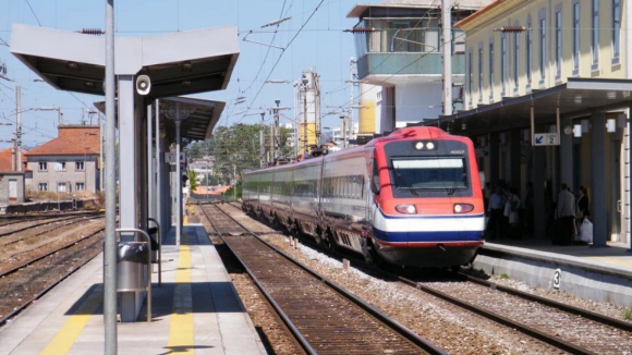 IP lan&ccedil;a concurso para renova&ccedil;&atilde;o da Linha do Norte entre Ovar e Espinho por 90 milh&otilde;es