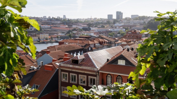 Taxa Euribor mant&eacute;m-se a tr&ecirc;s meses e sobe a seis e a 12 meses