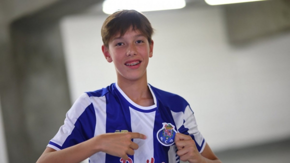 FC Porto (Forma&ccedil;&atilde;o):&nbsp;Guilherme Coutinho assina contrato de forma&ccedil;&atilde;o