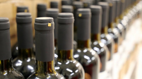 Exporta&ccedil;&otilde;es de vinho aumentaram mas pre&ccedil;o sofreu uma quebra no primeiro semestre deste ano