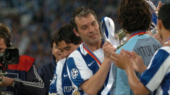 FC Porto:&nbsp;Ficou a lenda.&nbsp;Homenagem a Jorge Costa numa edi&ccedil;&atilde;o especial da revista Drag&otilde;es