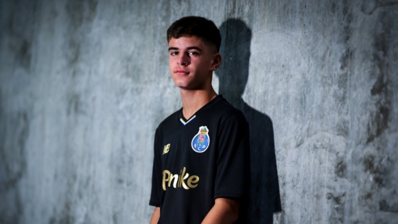 FC Porto (Forma&ccedil;&atilde;o):&nbsp;Luca Cocato assina contrato