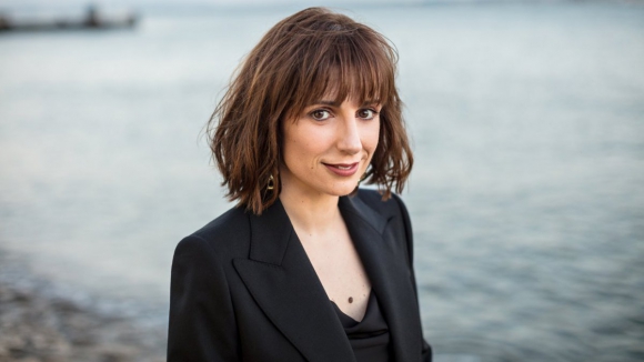 Katia Guerreiro, Lu&iacute;s Represas, T&aacute;xi, e HMB entre os 16 artistas do Bate Forte