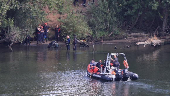 GPIAAF excluiu falha t&eacute;cnica ou desvio de aves na queda de helic&oacute;ptero no rio Douro