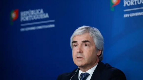 Governo cria comissão para assinalar 50.º aniversário do 25 de Novembro de 1975