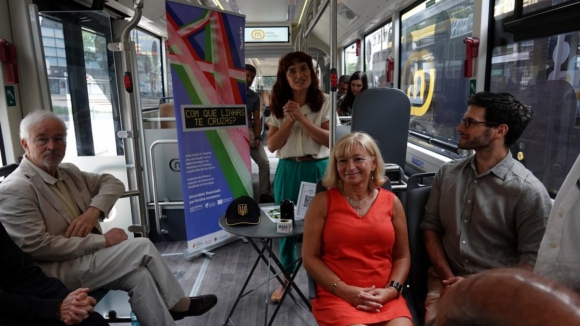 Teatr&atilde;o de Coimbra convida a popula&ccedil;&atilde;o para espet&aacute;culo &ldquo;A Viagem&rdquo; de metrobus