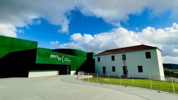 Pequeno-almo&ccedil;o musical, filmes e 'stand-up' para celebrar 1 ano de Ponto C em Penafiel