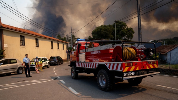 Governo prorroga prazos para cumprir obriga&ccedil;&otilde;es fiscais em &aacute;reas afetadas pelos inc&ecirc;ndios