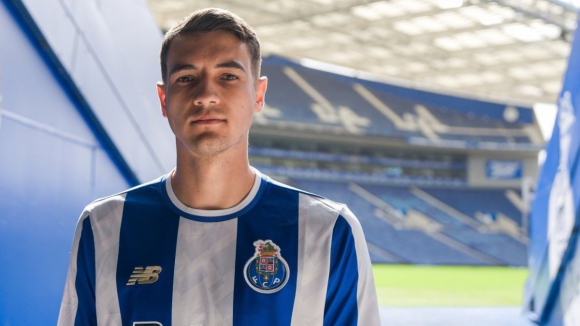 FC Porto:&nbsp;Kiwior junta-se a Bednarek na sele&ccedil;&atilde;o polaca