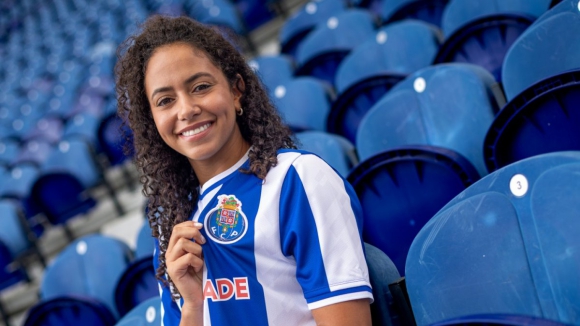 FC Porto (Feminino):&nbsp;Lily Bryant refor&ccedil;a o futebol feminino