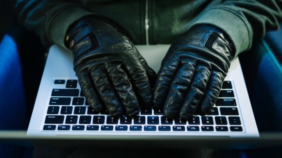 Homem acusado de criar e gerir 'site' para venda de dados pessoais obtidos ilegalmente