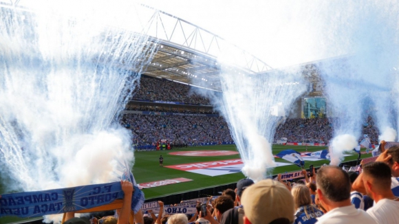 FC Porto: J&aacute; est&atilde;o dispon&iacute;veis os bilhetes para a rece&ccedil;&atilde;o ao CD Nacional