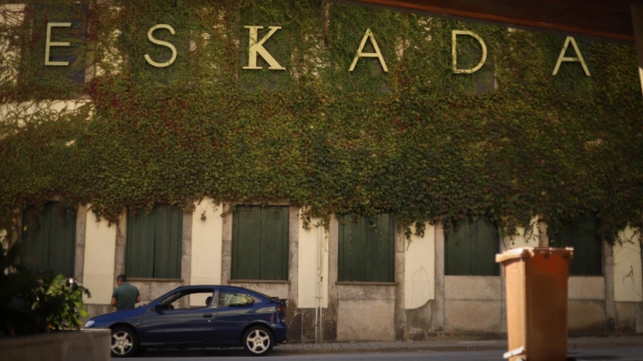 C&acirc;mara do Porto reduz hor&aacute;rios do Eskada e outros estabelecimentos ap&oacute;s aumento de queixas