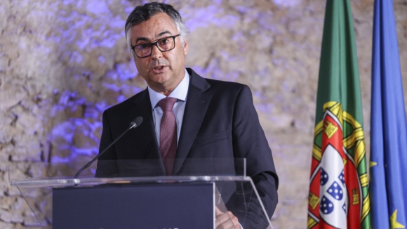 Ministro da Educa&ccedil;&atilde;o recusa ter pressionado reitor da Universidade do Porto