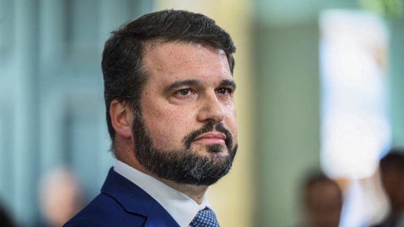 Candidato do PS a Gaia acusa coliga&ccedil;&atilde;o PSD/CDS/IL de desonestidade pol&iacute;tica