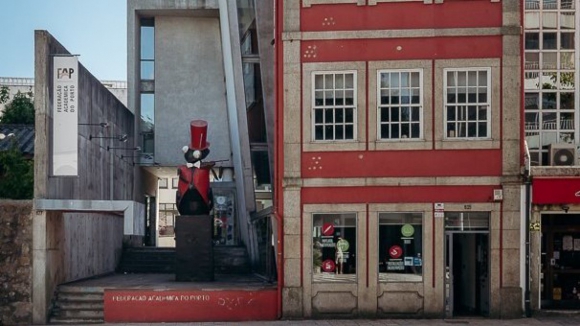 Federa&ccedil;&atilde;o Acad&eacute;mica exige "inqu&eacute;rito interno" &agrave; U.Porto sobre caso de Medicina