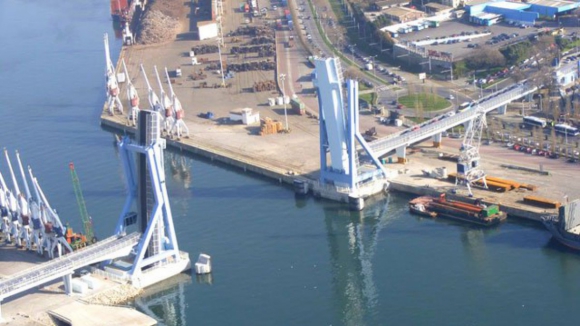 Imobiliza&ccedil;&atilde;o da ponte m&oacute;vel de Leix&otilde;es por 90 dias para obras s&oacute; acontece em 2026