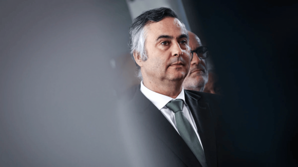 Ministro da Educa&ccedil;&atilde;o considera "encerrada" pol&eacute;mica relativa &agrave; U.Porto